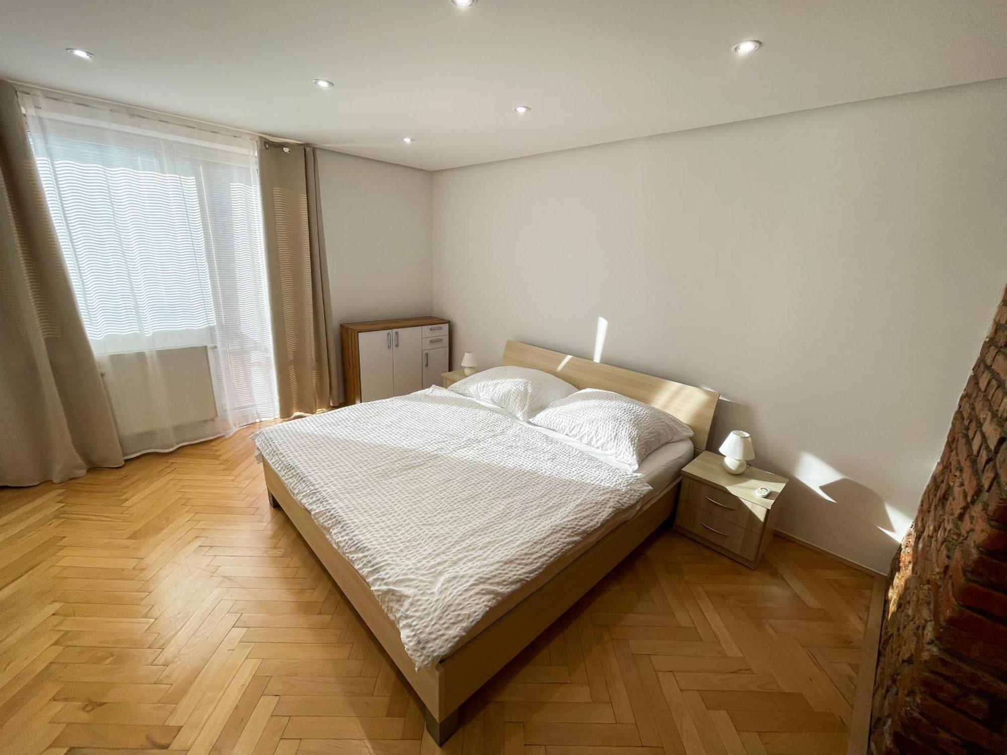 Luxury Apartment In The City Centre Košice Esterno foto